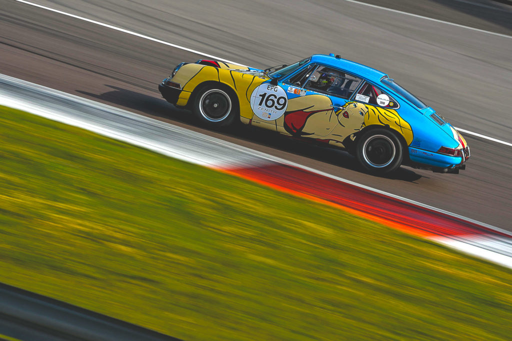 Une Porsche 911 2l au Grand Prix de l'Âge d'Or 2018 à Dijon-Presnois